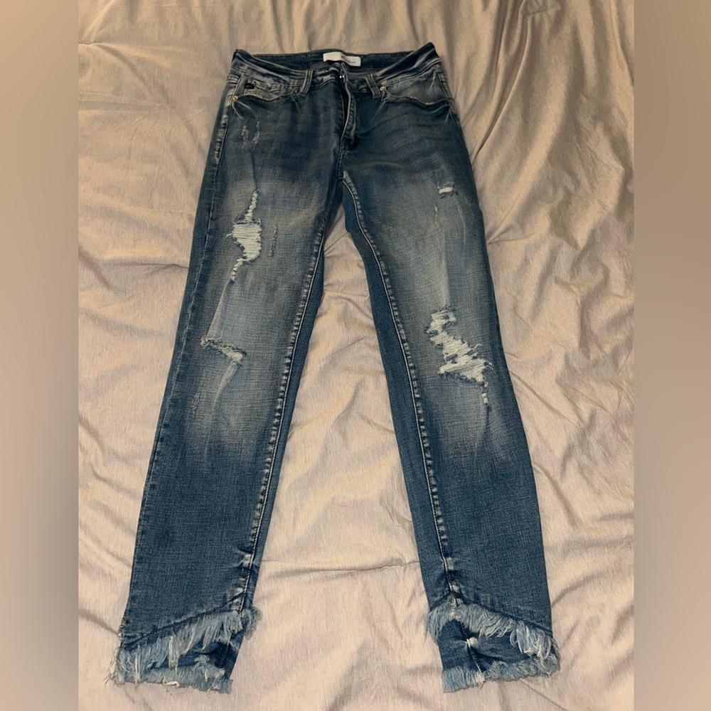 NWOT SIZE 28 KanCan Women's Distressed Blue Jeans